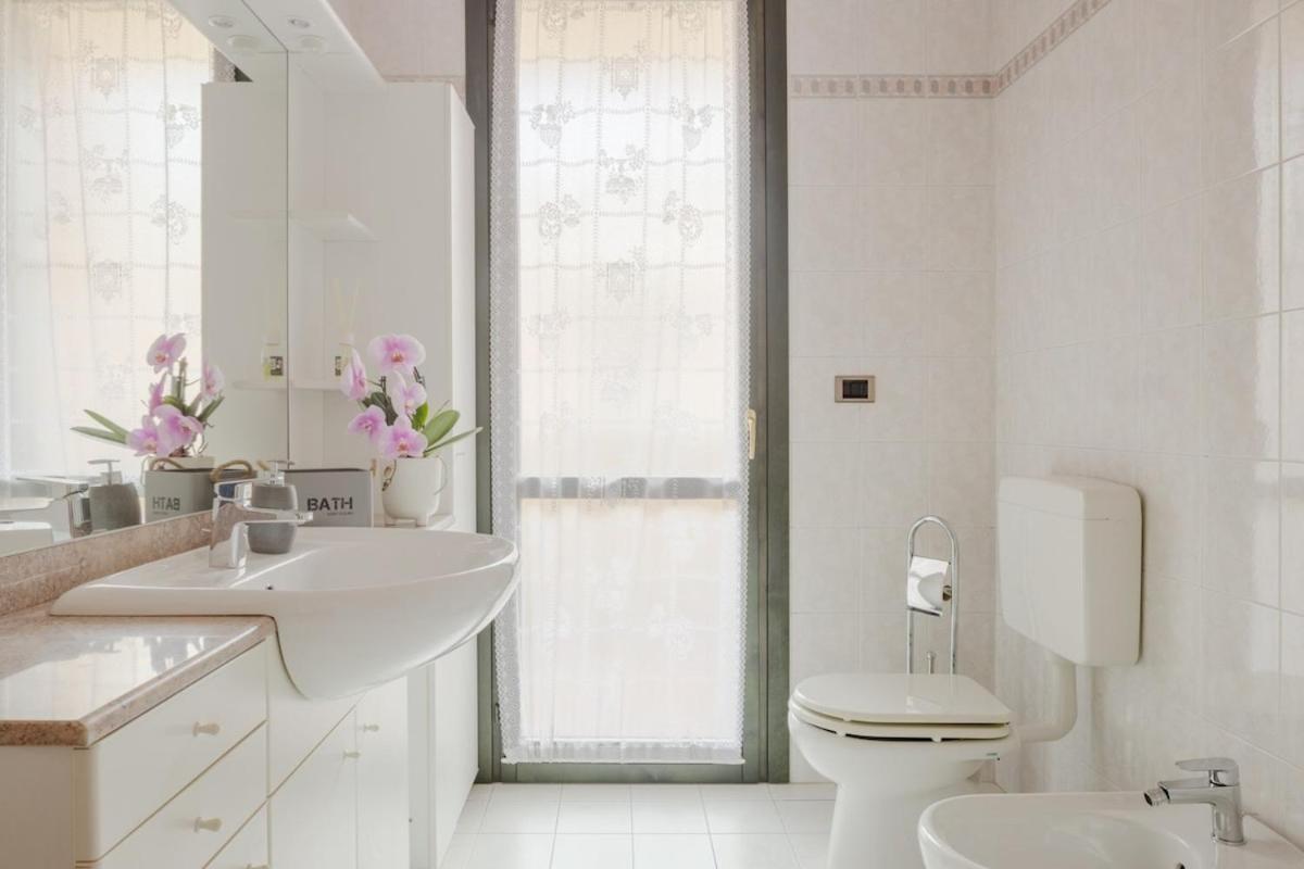 Casa Louise - Appartamento Don Bedetti Bologna Buitenkant foto