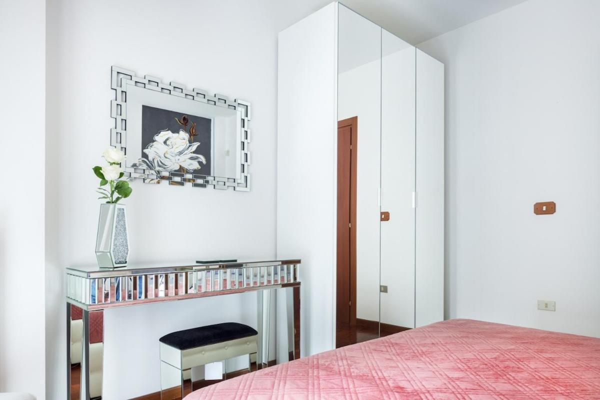 Casa Louise - Appartamento Don Bedetti Bologna Buitenkant foto